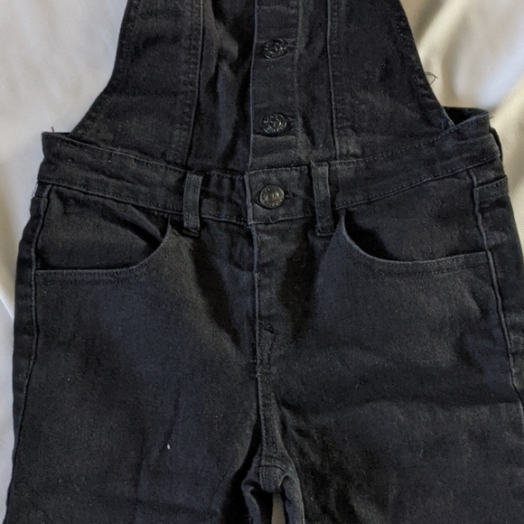 Like new black overalls - Picture 6 of 10